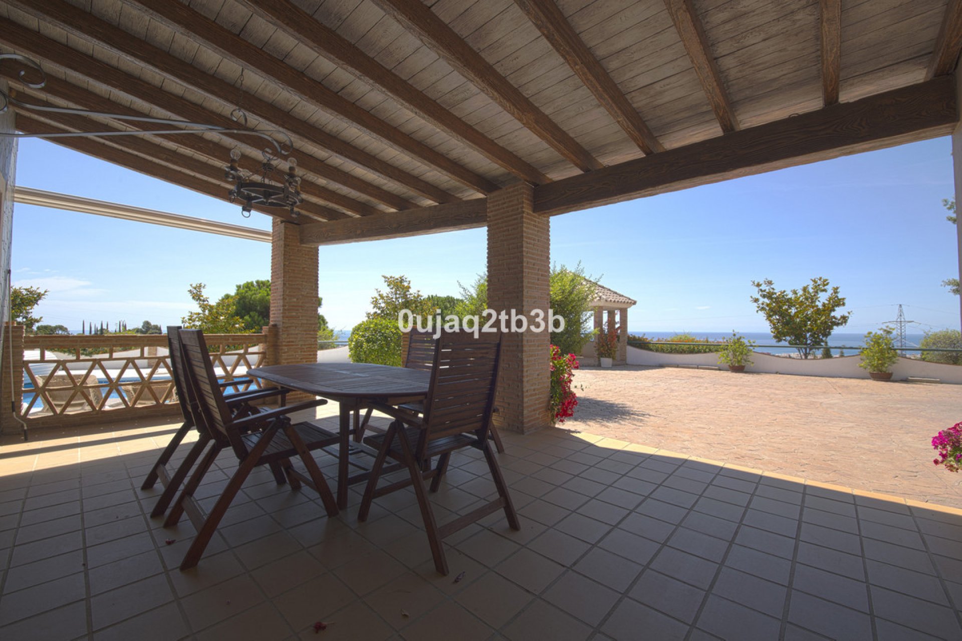 Resale - House - Detached Villa - Estepona - Estepona Centro