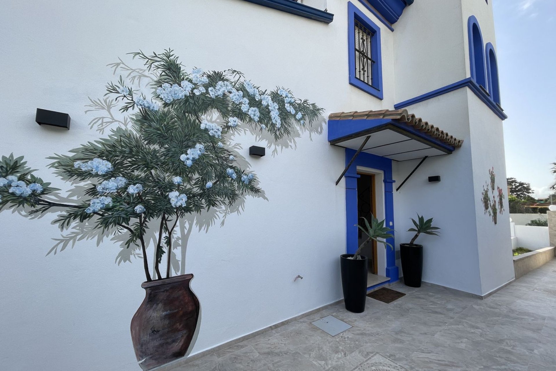 Resale - House - Detached Villa - Estepona - Estepona Centro