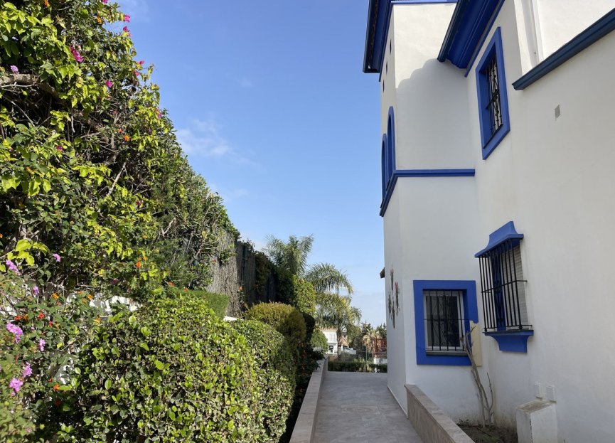 Resale - House - Detached Villa - Estepona - Estepona Centro