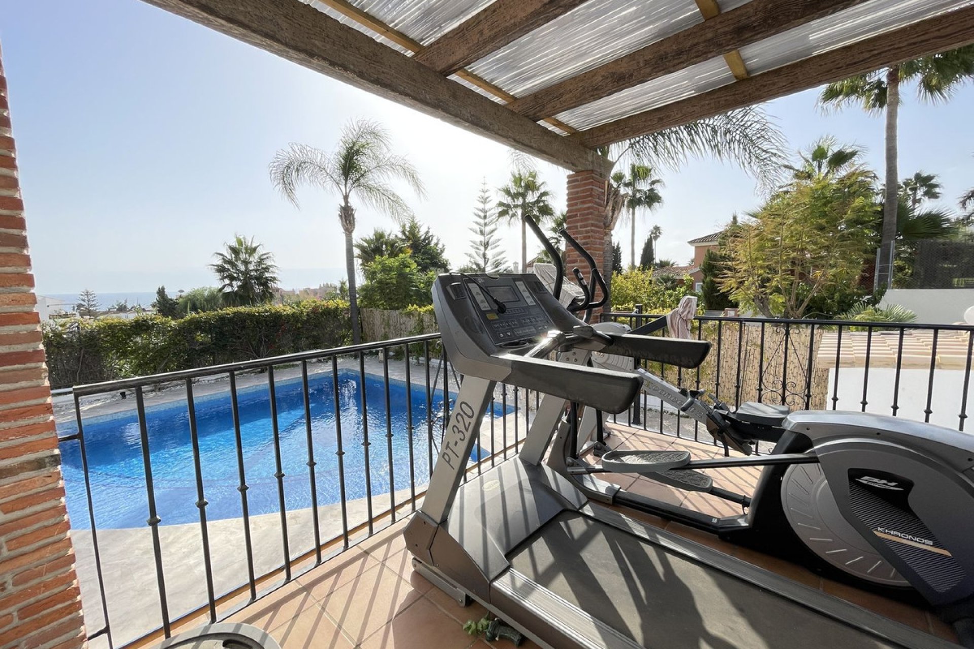 Resale - House - Detached Villa - Estepona - Estepona Centro