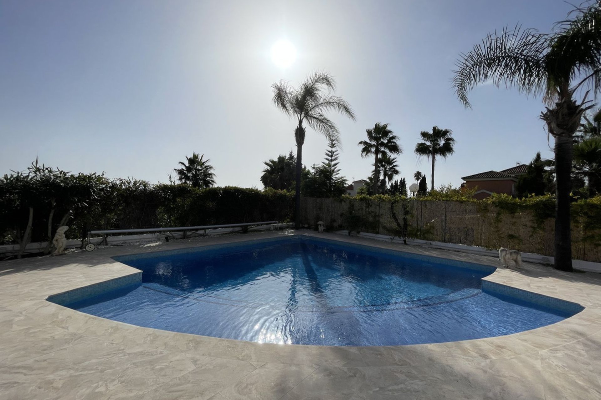 Resale - House - Detached Villa - Estepona - Estepona Centro