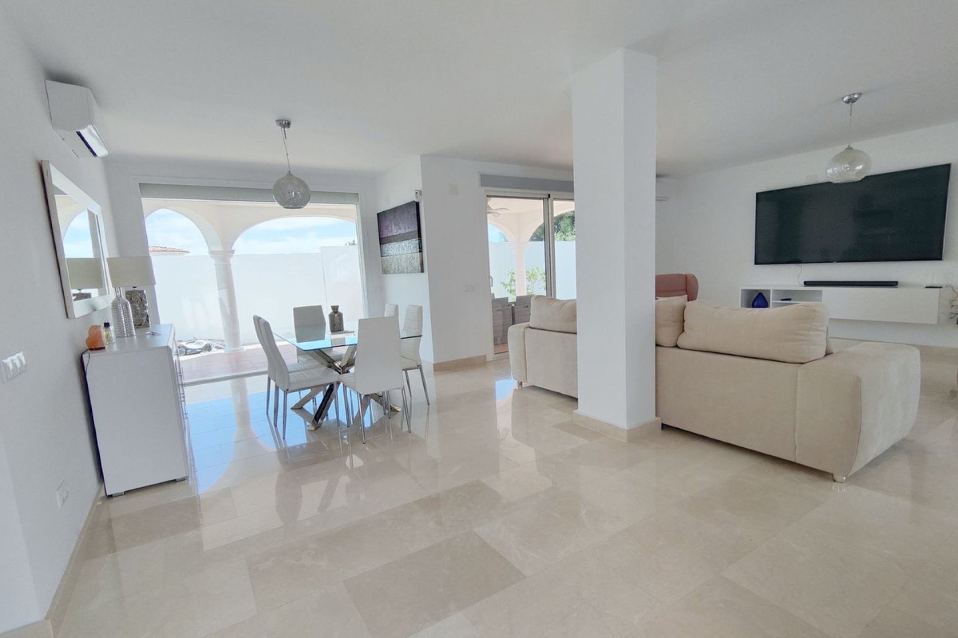 Resale - House - Detached Villa - Estepona - Estepona Centro