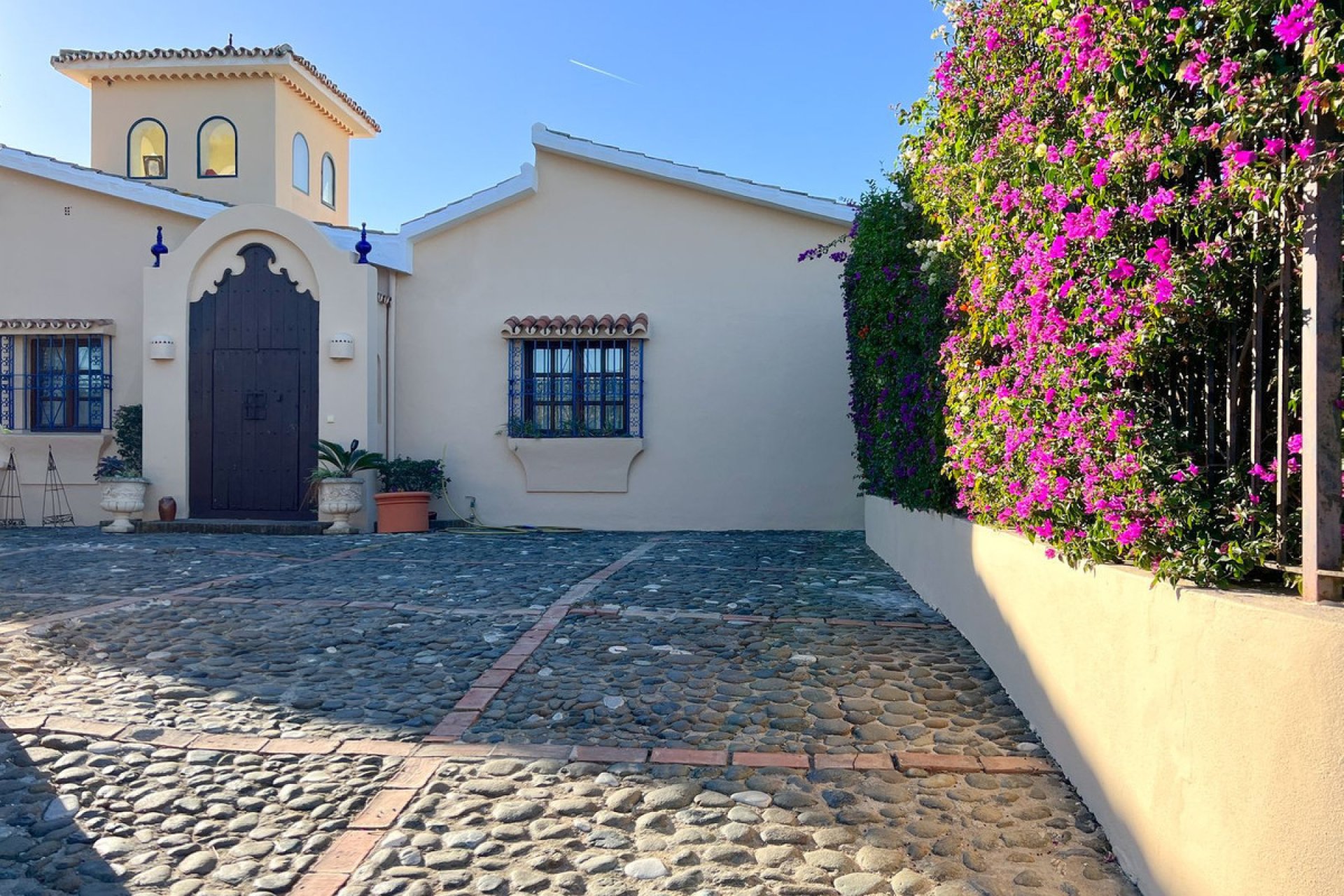 Resale - House - Detached Villa - Estepona - Estepona Centro