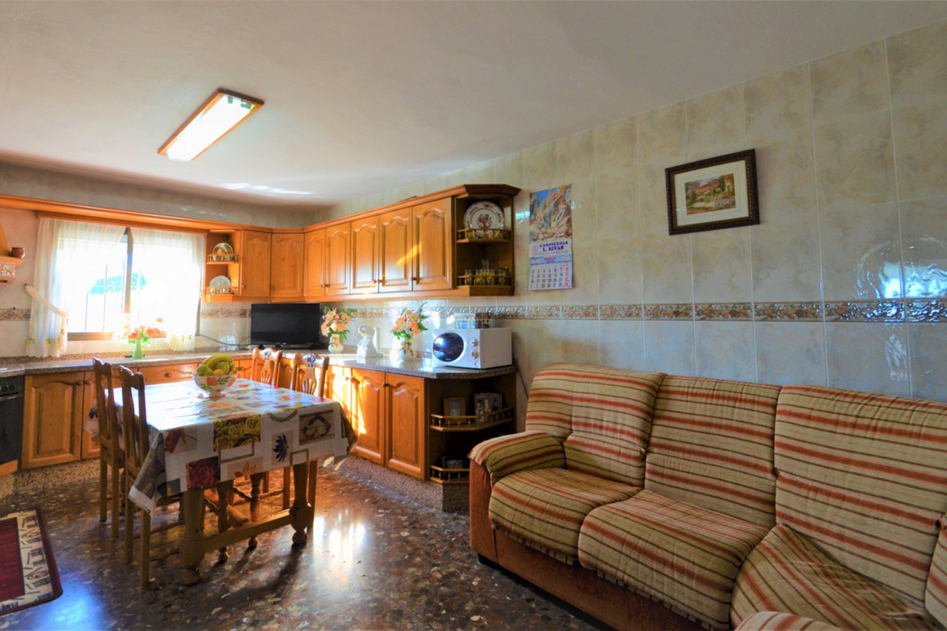 Resale - House - Detached Villa - Estepona - Estepona Centro