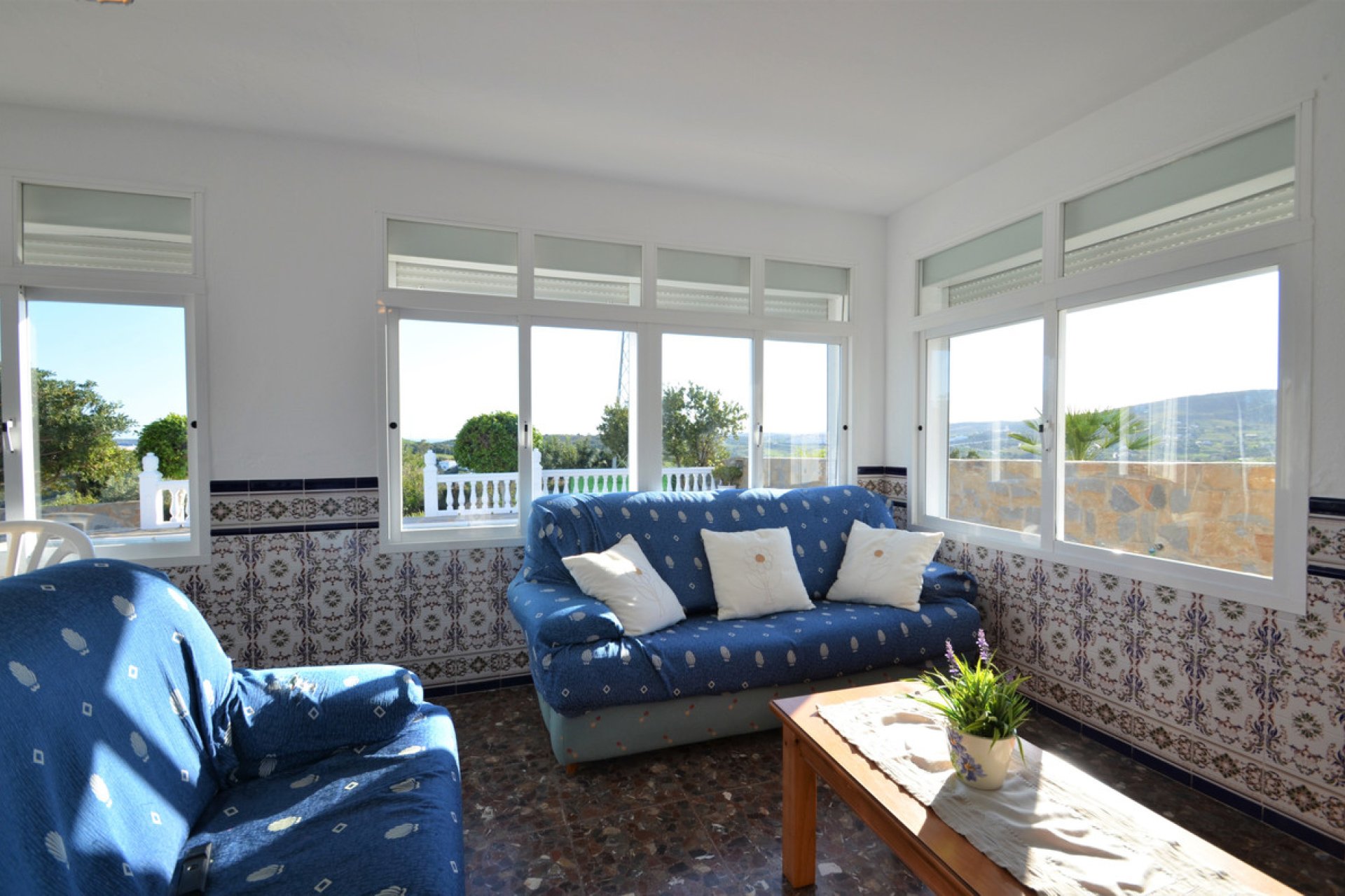 Resale - House - Detached Villa - Estepona - Estepona Centro