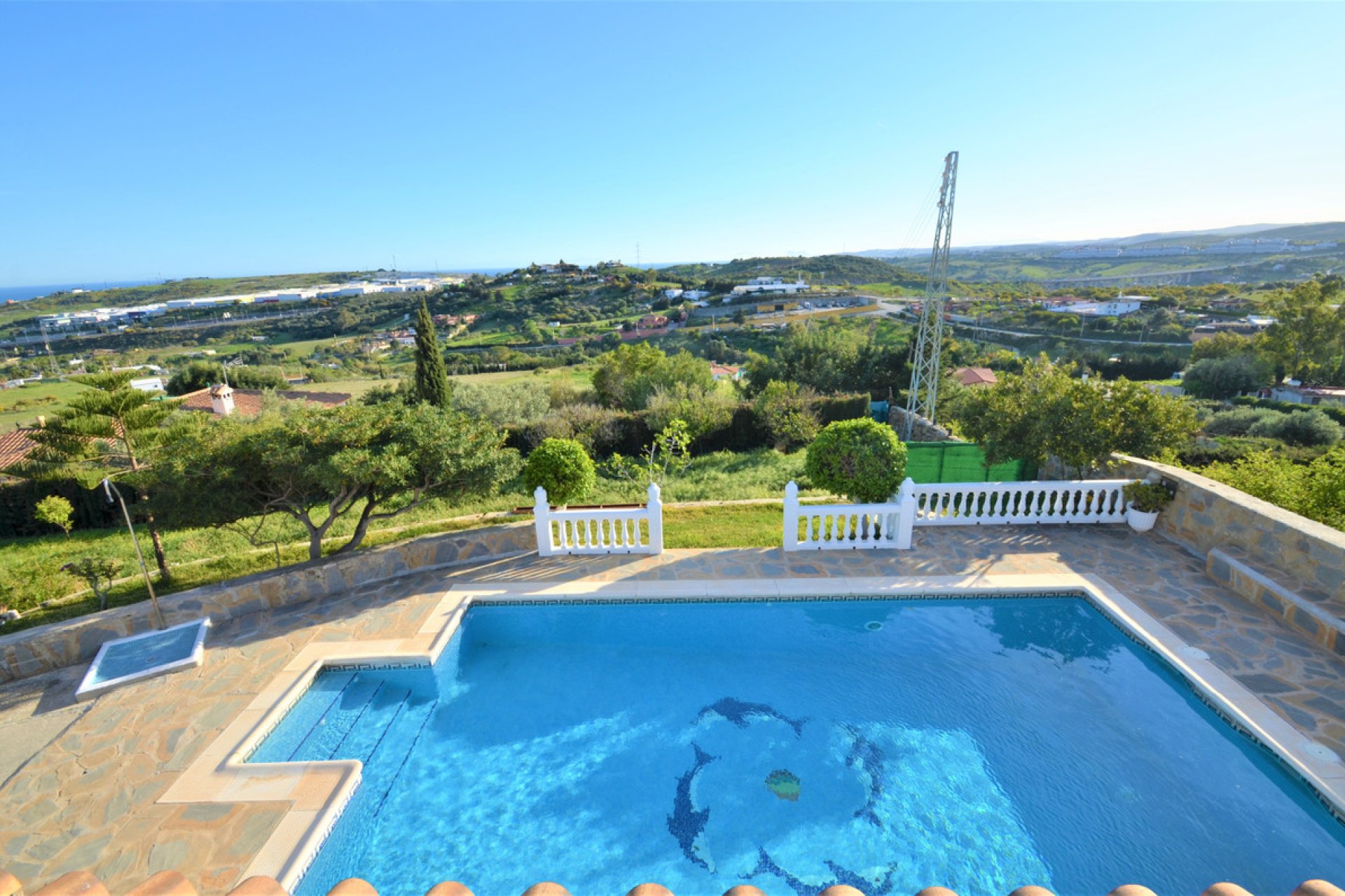 Resale - House - Detached Villa - Estepona - Estepona Centro