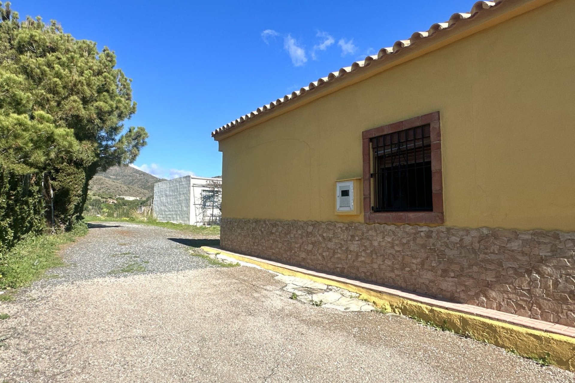 Resale - House - Detached Villa - Estepona - Estepona Centro