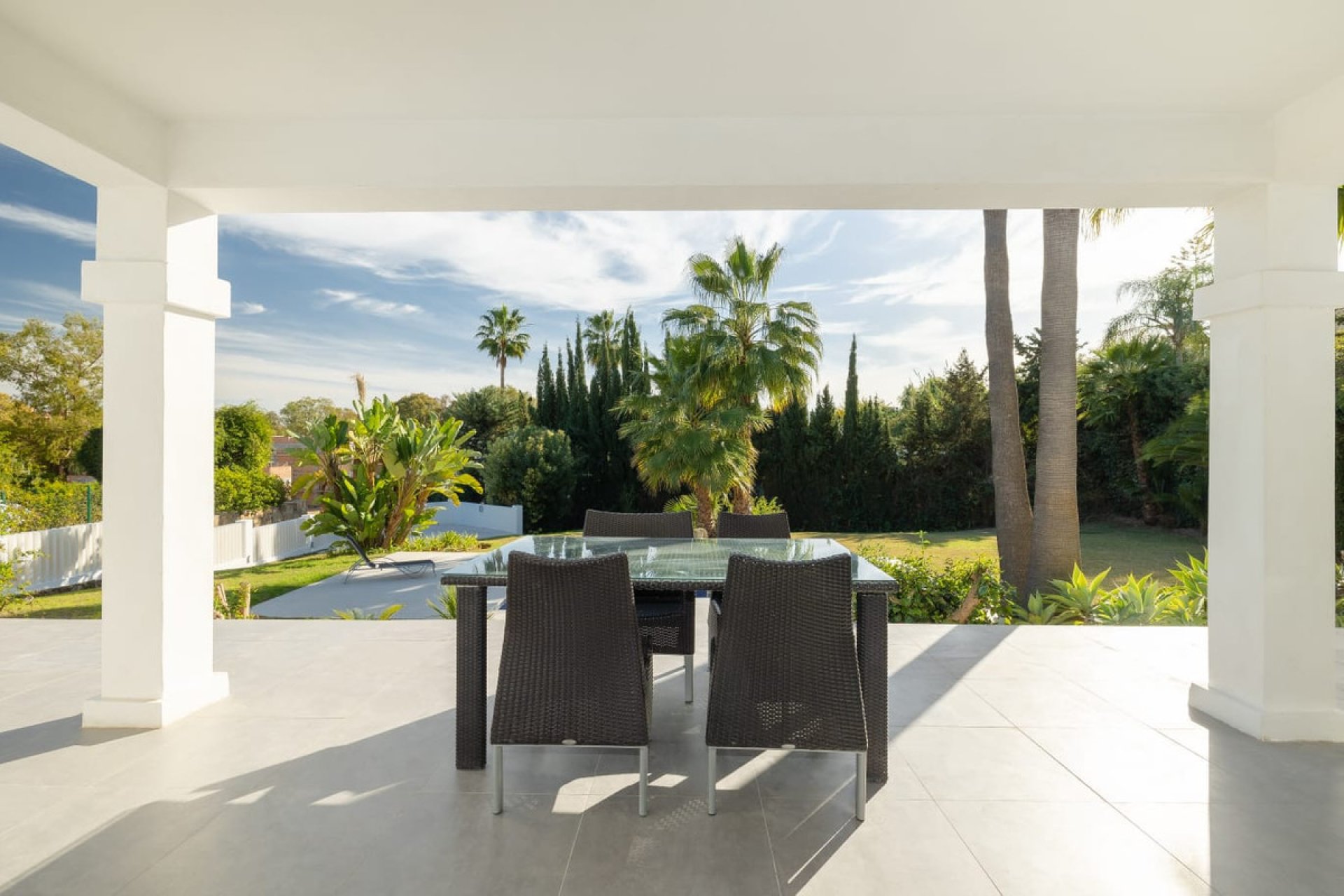 Resale - House - Detached Villa - Estepona - Estepona Centro