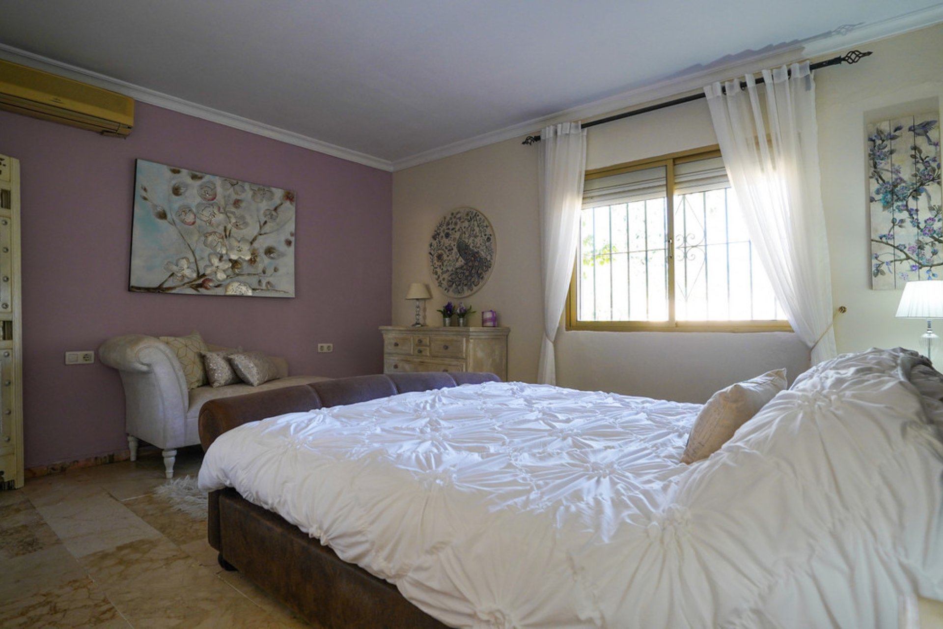 Resale - House - Detached Villa - Estepona - Estepona Centro