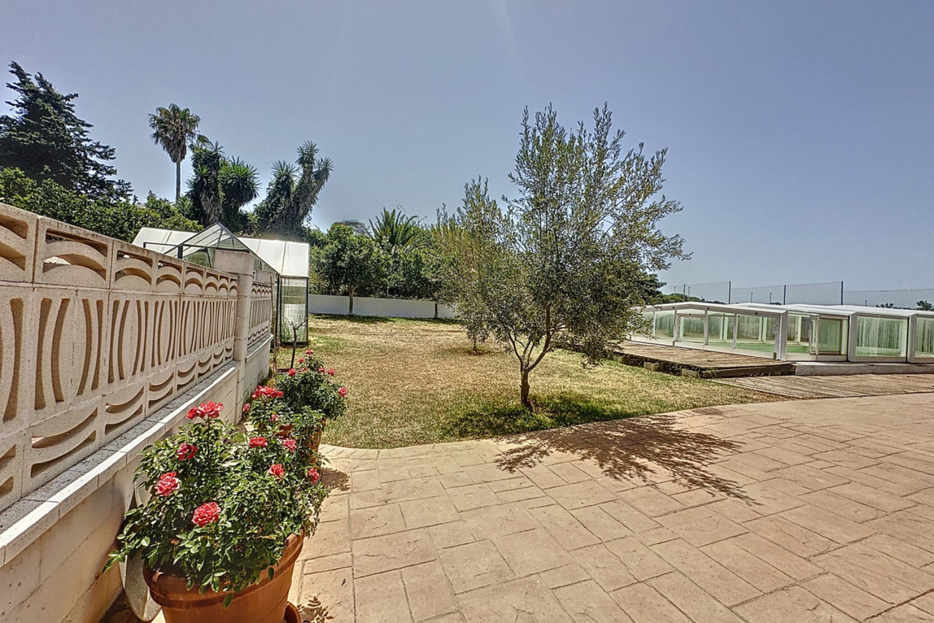 Resale - House - Detached Villa - Estepona - Estepona Centro