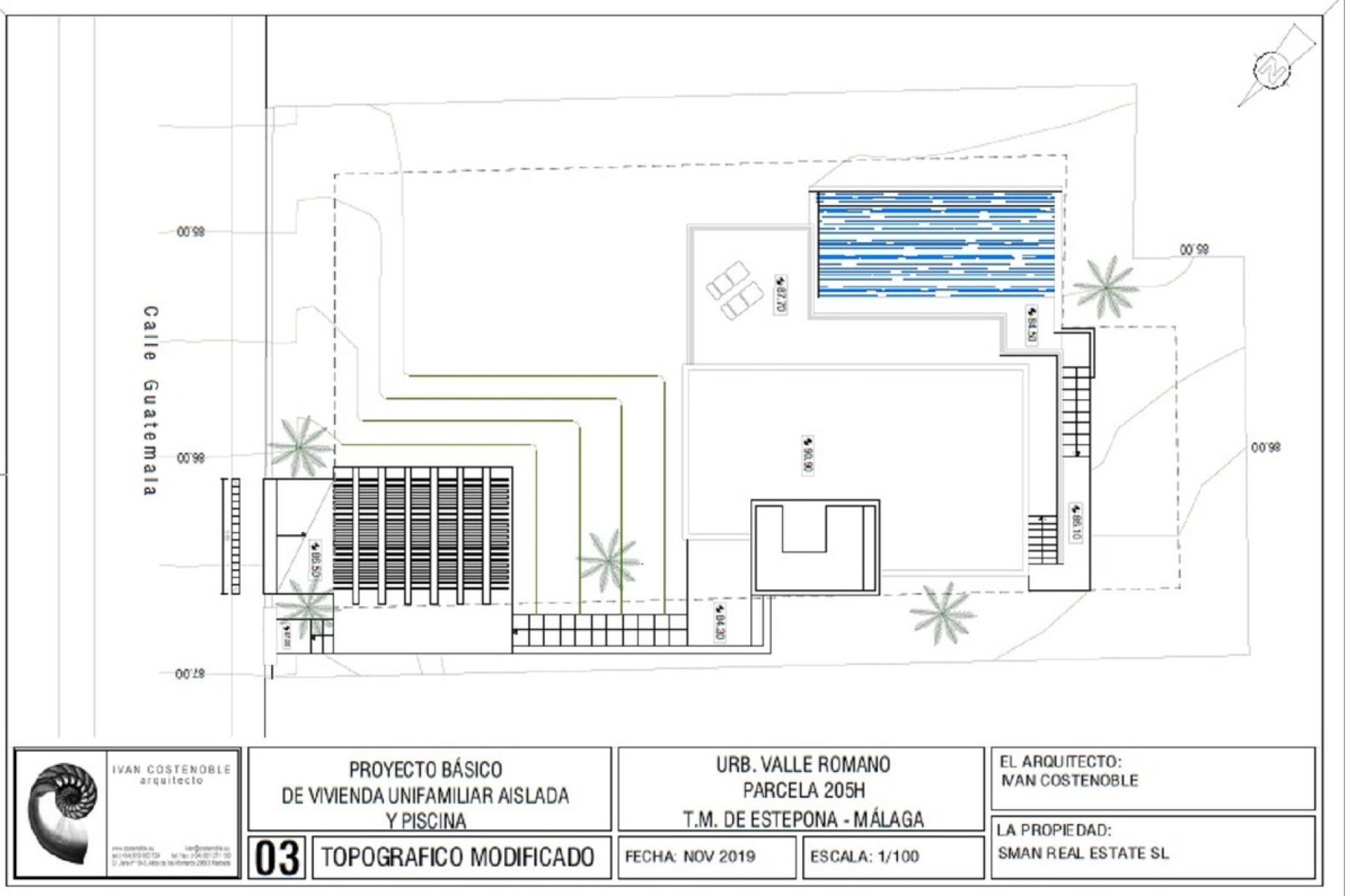 Resale - House - Detached Villa - Estepona - Estepona Centro