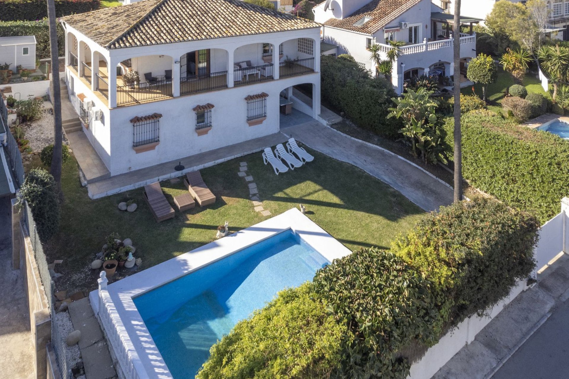 Resale - House - Detached Villa - Estepona - Estepona Centro