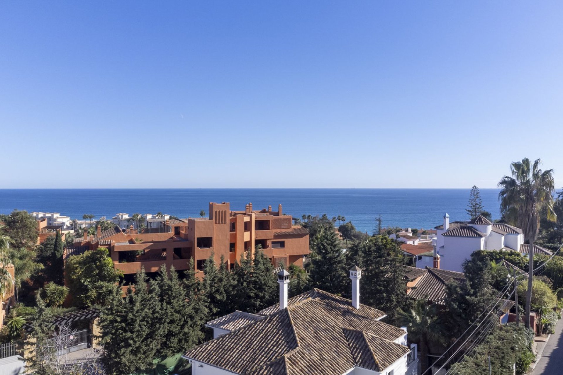 Resale - House - Detached Villa - Estepona - Estepona Centro