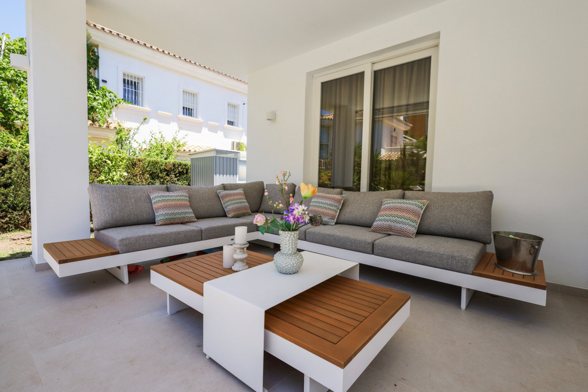 Resale - House - Detached Villa - Estepona - Estepona Centro