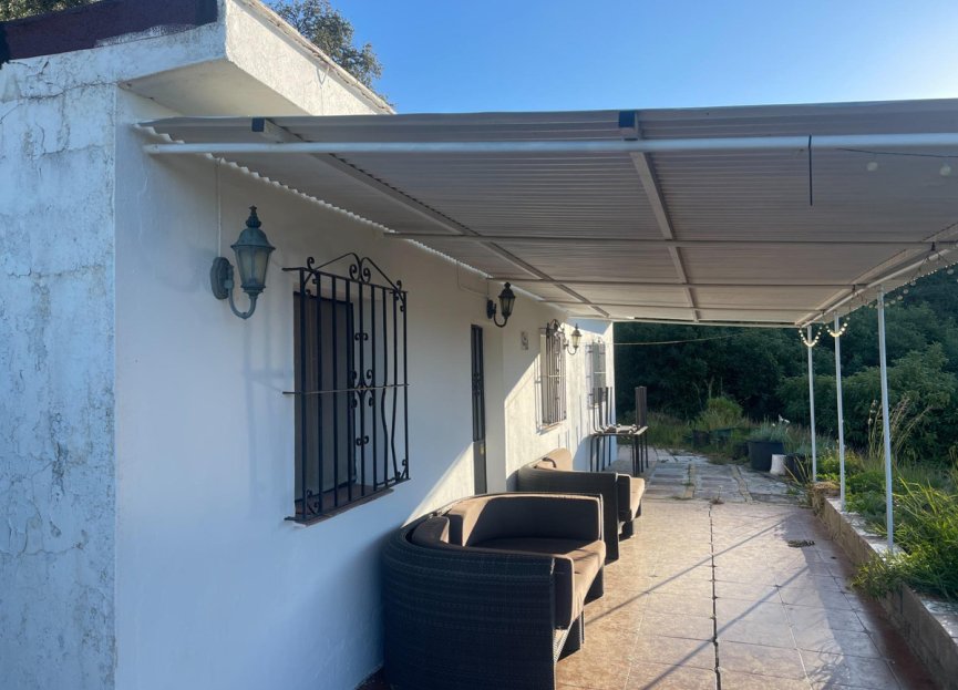 Resale - House - Detached Villa - Estepona - Estepona Centro