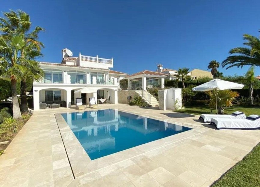 Resale - House - Detached Villa - Estepona - Estepona Centro