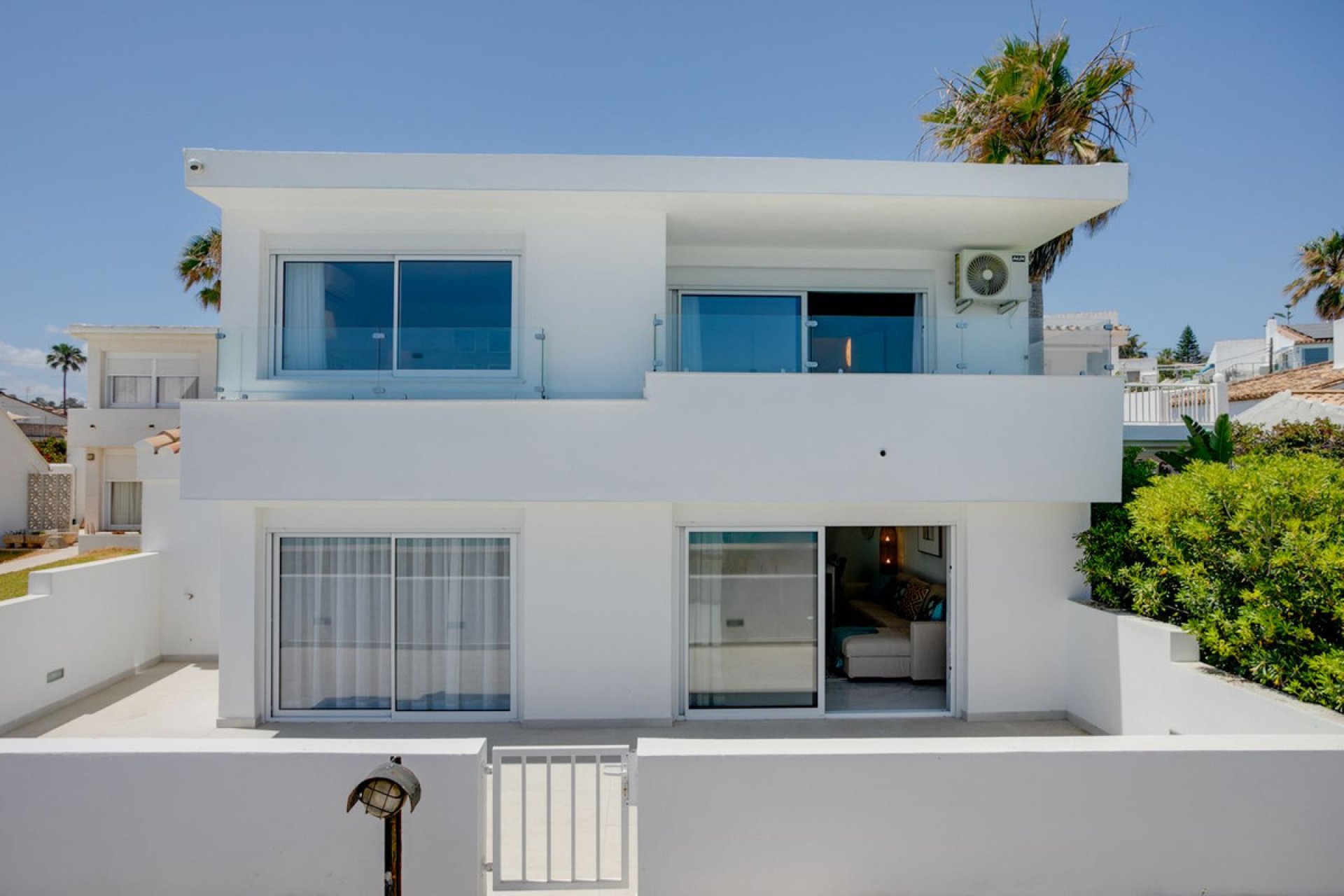 Resale - House - Detached Villa - Estepona - Estepona Centro