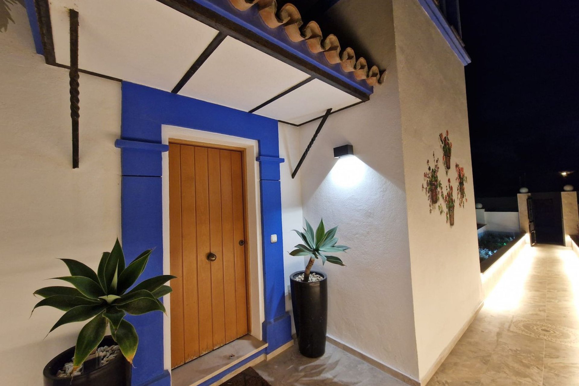 Resale - House - Detached Villa - Estepona - Estepona Centro