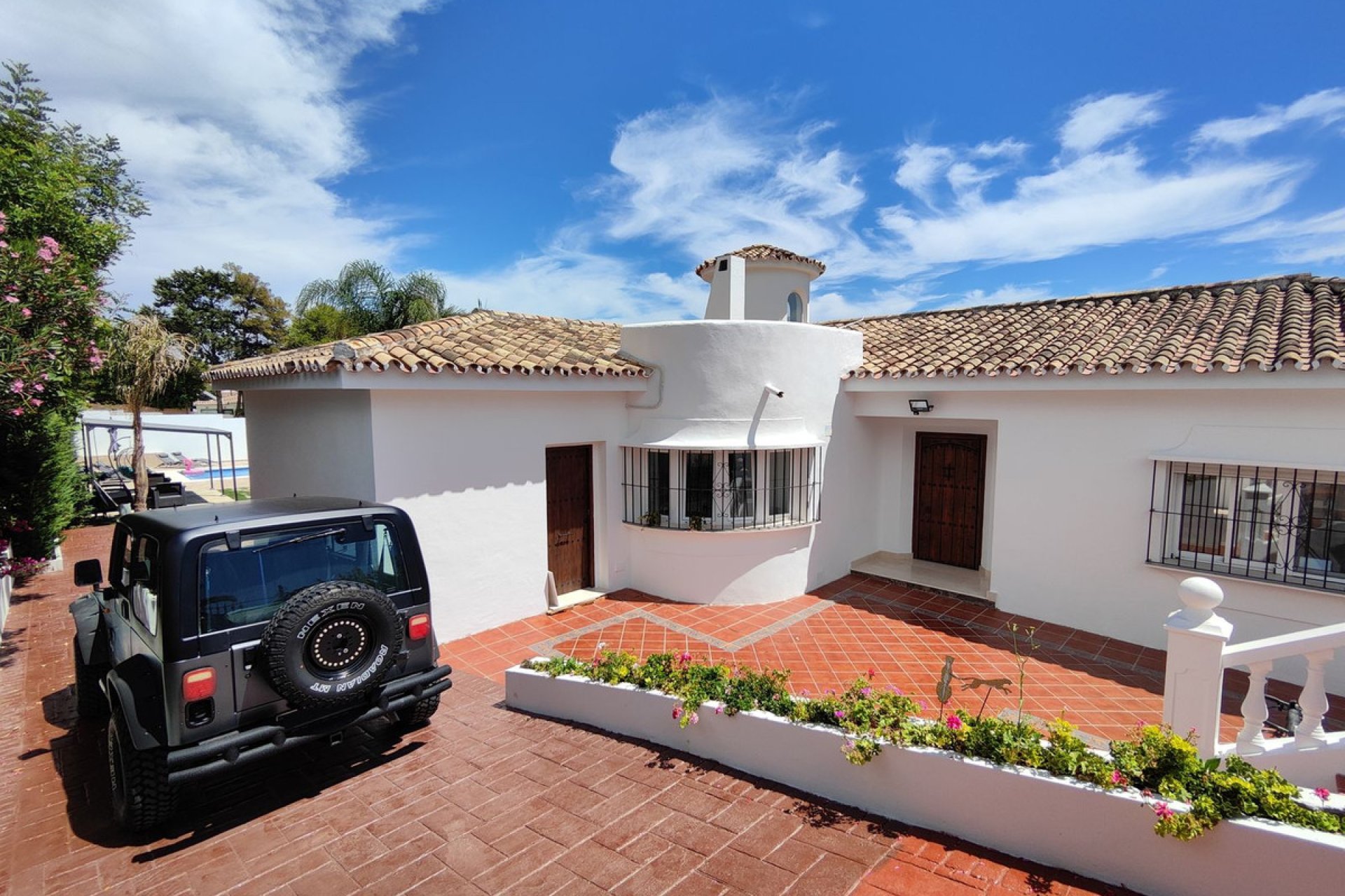 Resale - House - Detached Villa - Estepona - Estepona Centro