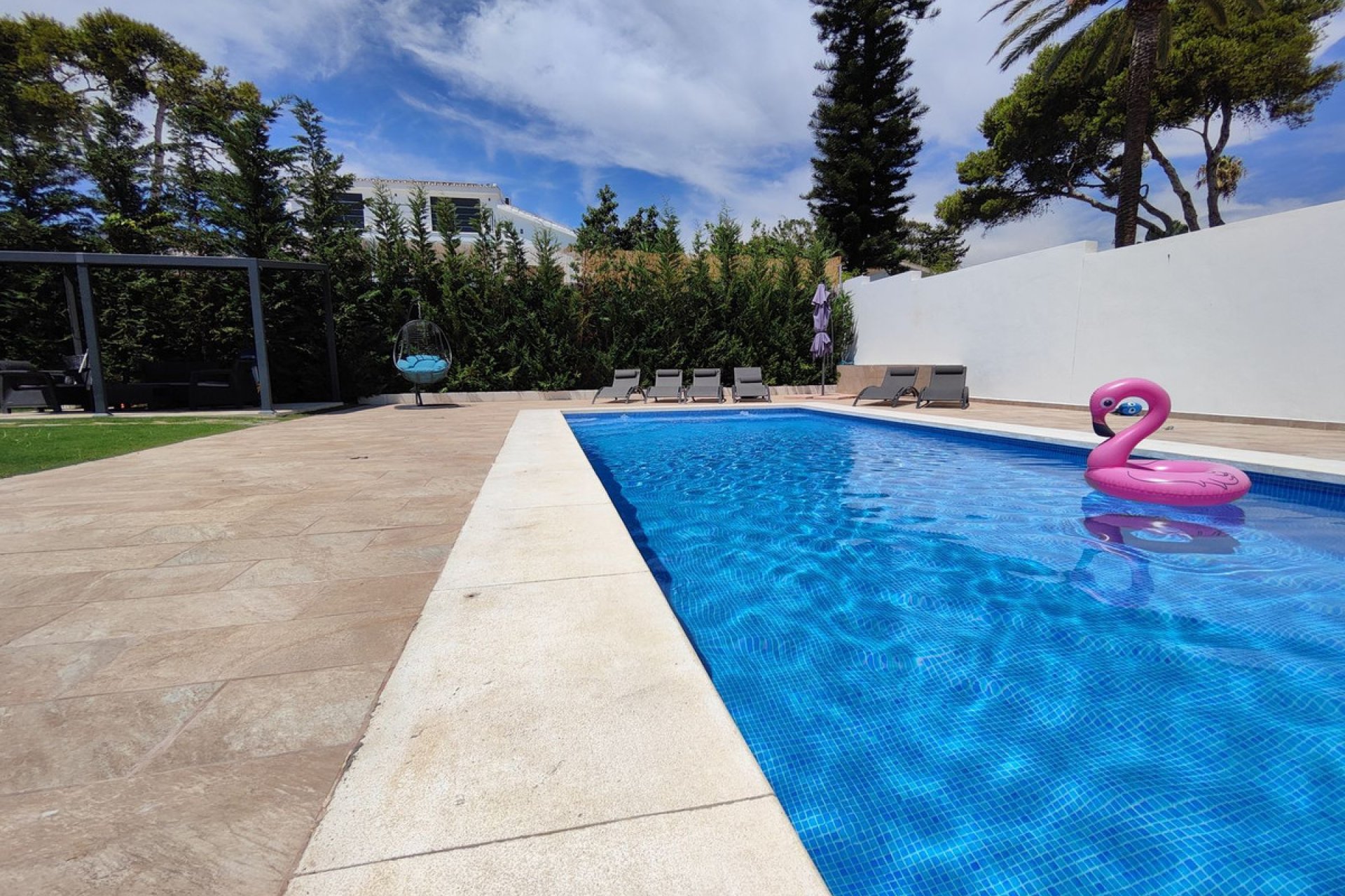 Resale - House - Detached Villa - Estepona - Estepona Centro