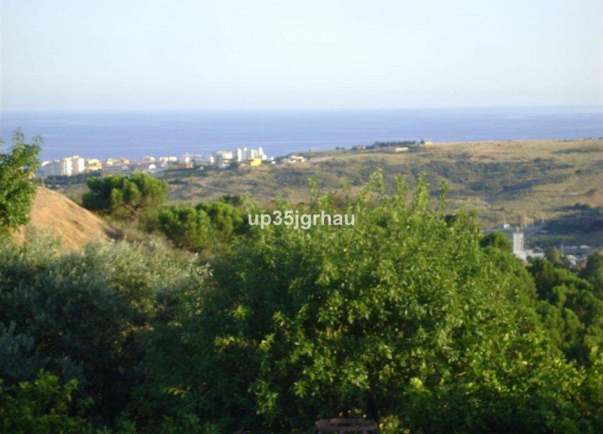 Resale - House - Detached Villa - Estepona - Estepona Centro