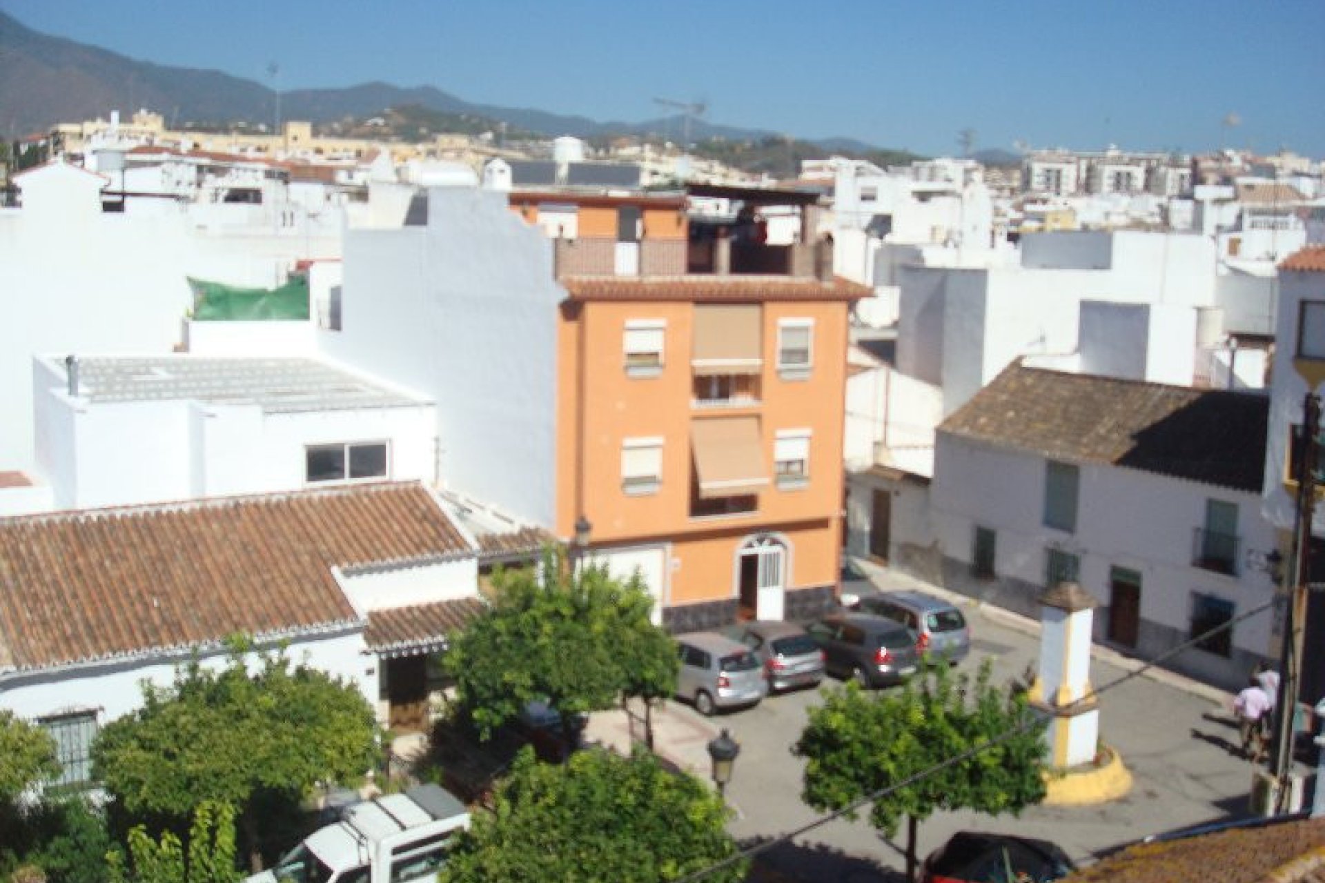 Resale - House - Detached Villa - Estepona - Estepona Centro