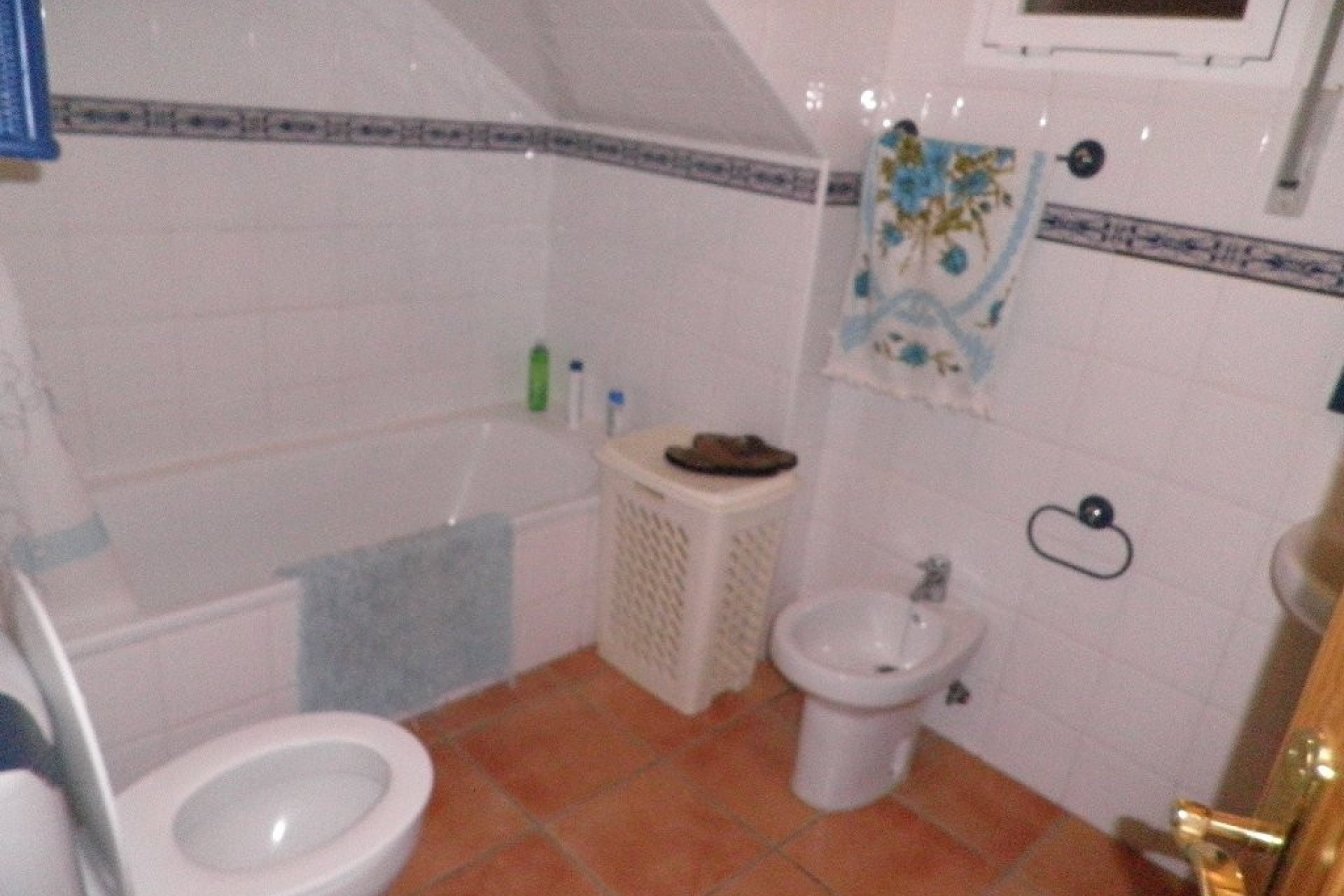 Resale - House - Detached Villa - Estepona - Estepona Centro