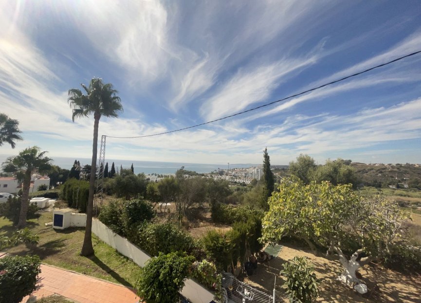 Resale - House - Detached Villa - Estepona - Estepona Centro