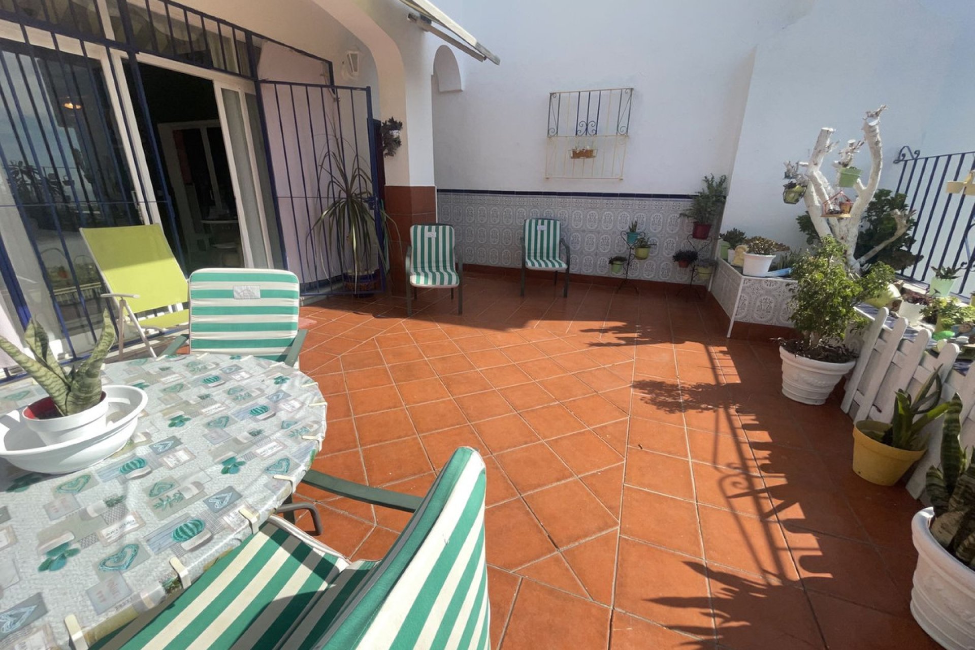 Resale - House - Detached Villa - Estepona - Estepona Centro