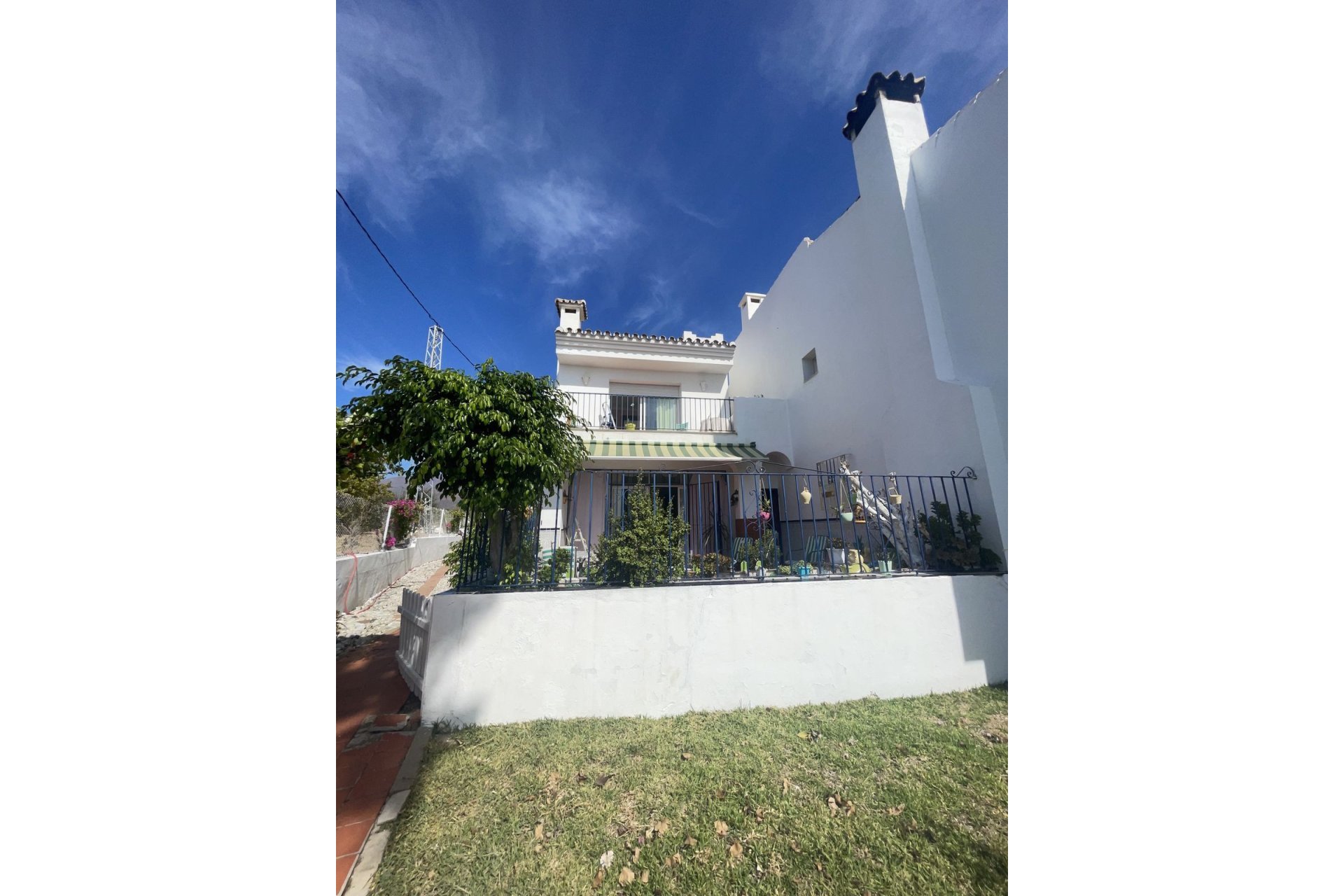 Resale - House - Detached Villa - Estepona - Estepona Centro