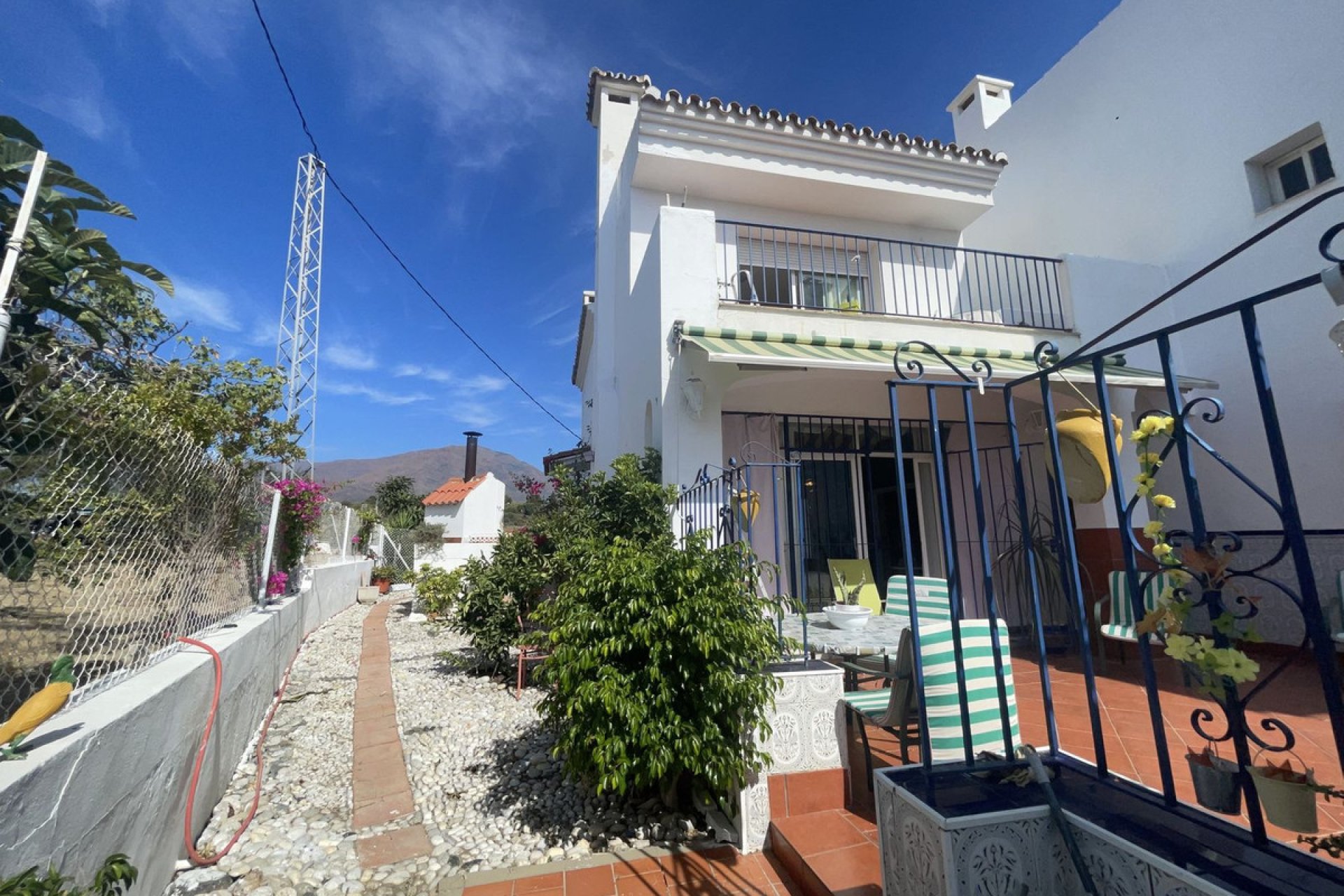 Resale - House - Detached Villa - Estepona - Estepona Centro