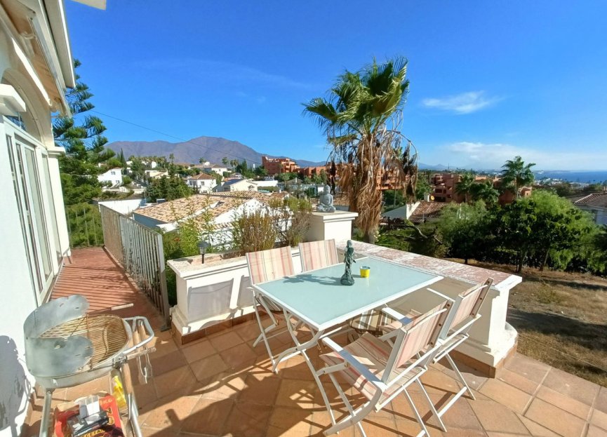 Resale - House - Detached Villa - Estepona - Estepona Centro