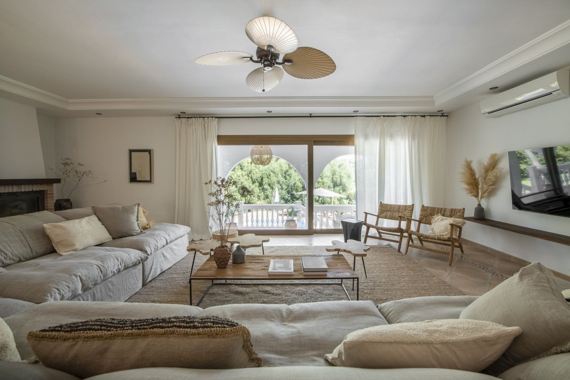 Resale - House - Detached Villa - Estepona - Estepona Centro