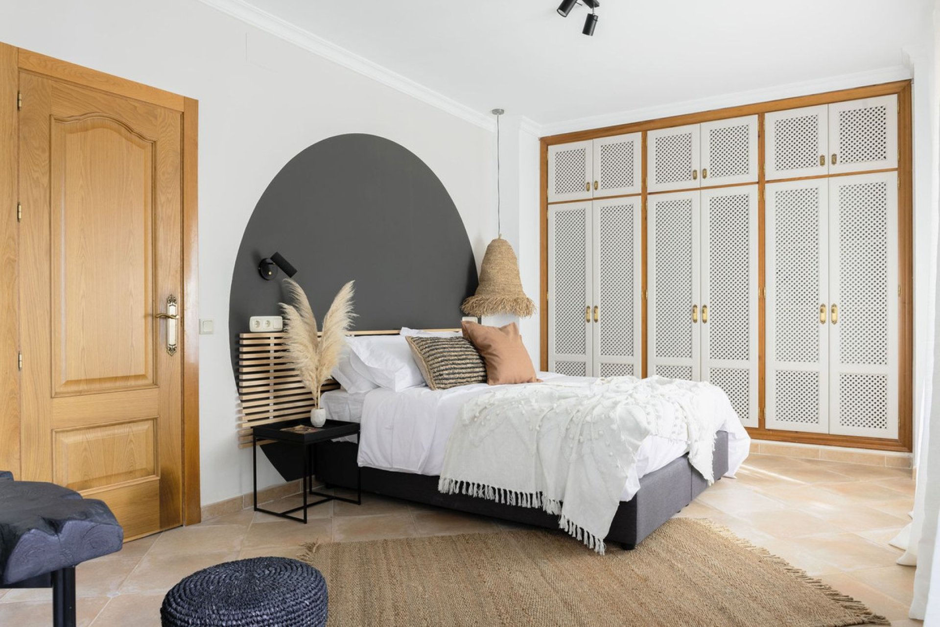 Resale - House - Detached Villa - Estepona - Estepona Centro