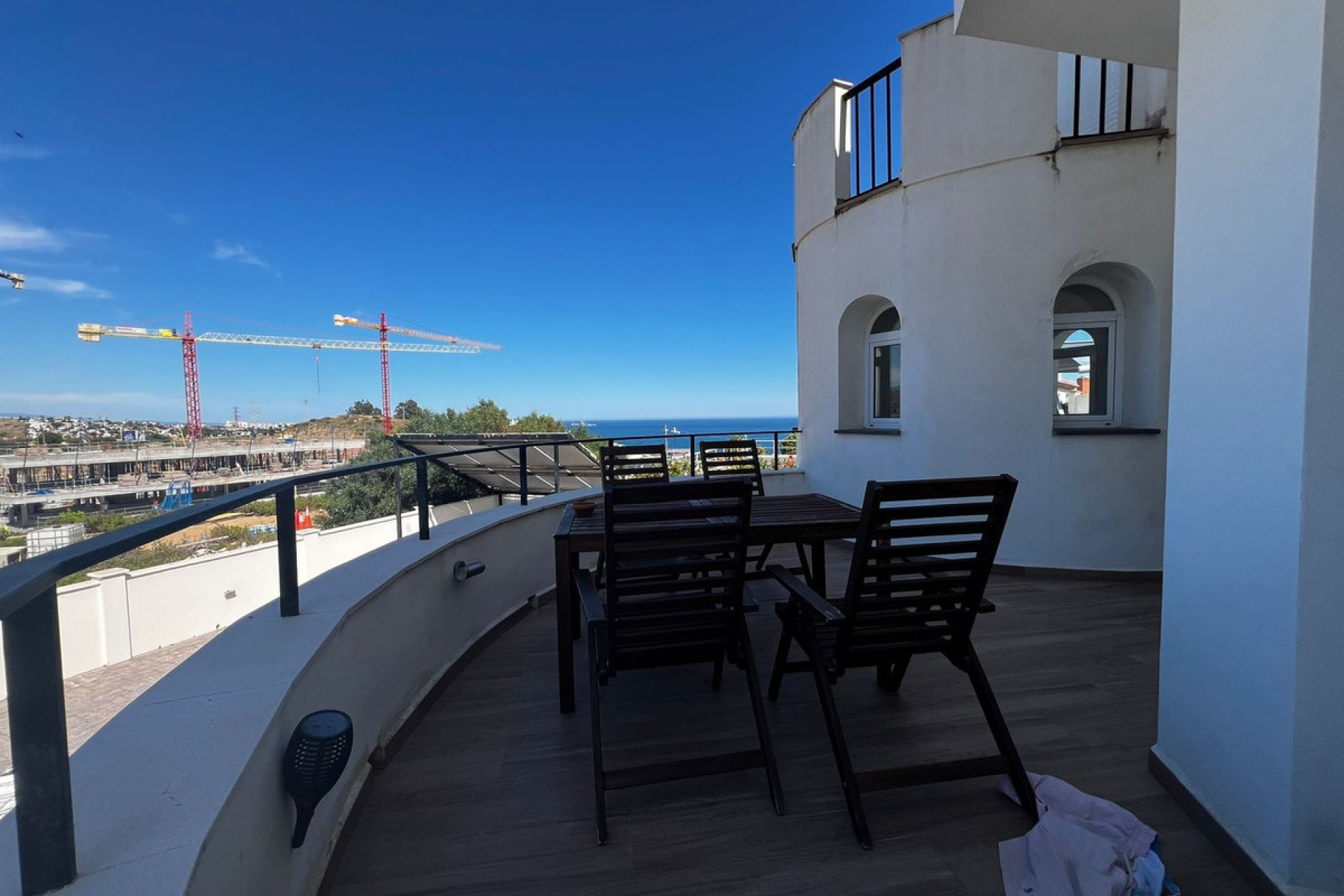 Resale - House - Detached Villa - Estepona - Estepona Centro