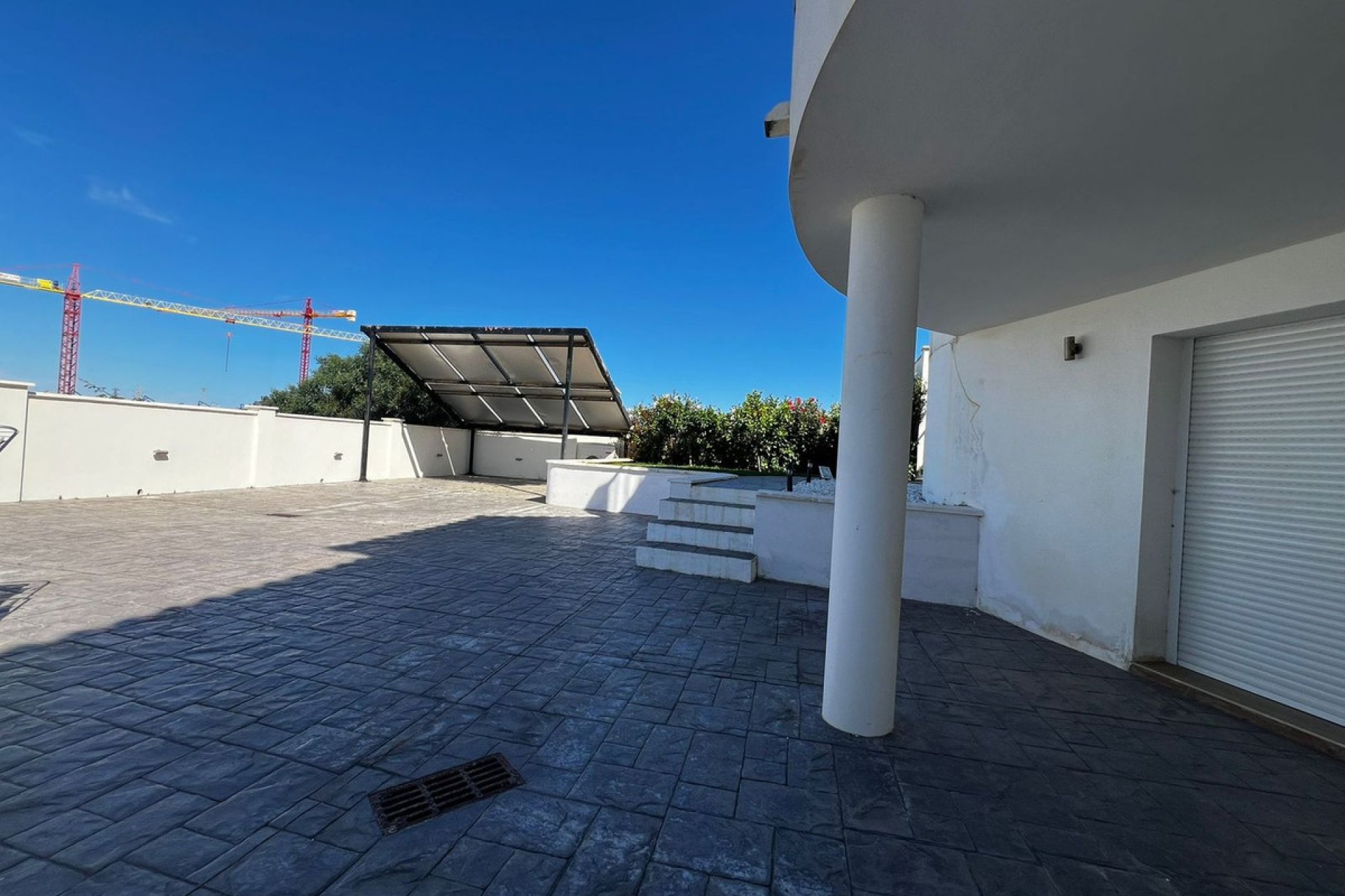 Resale - House - Detached Villa - Estepona - Estepona Centro