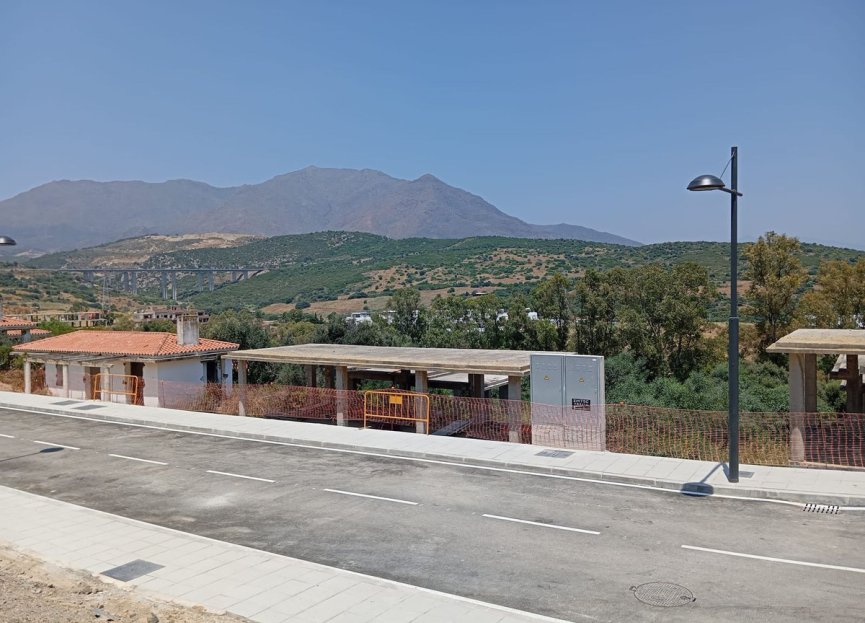 Resale - House - Detached Villa - Estepona - Estepona Centro