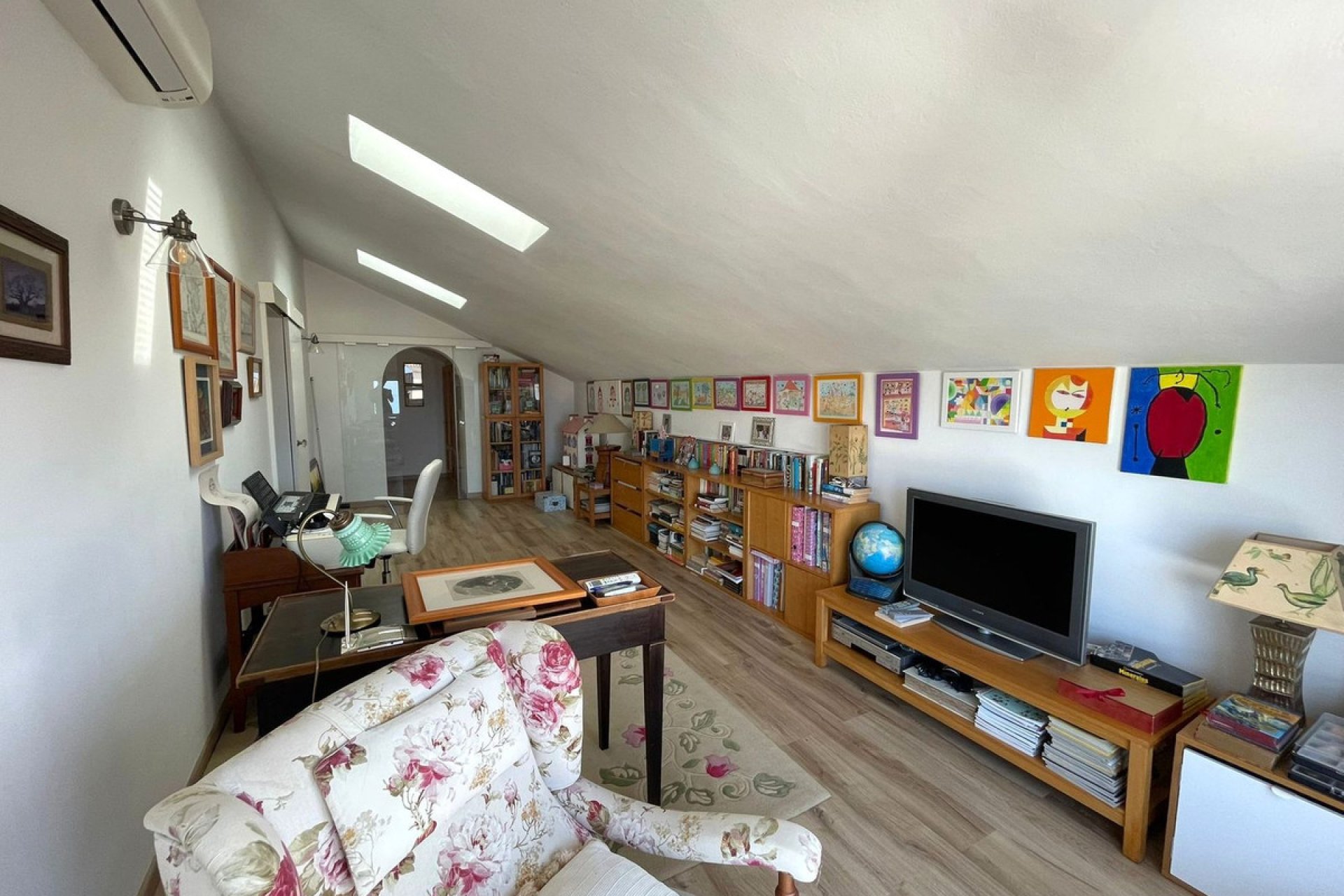 Resale - House - Detached Villa - Estepona - Estepona Centro