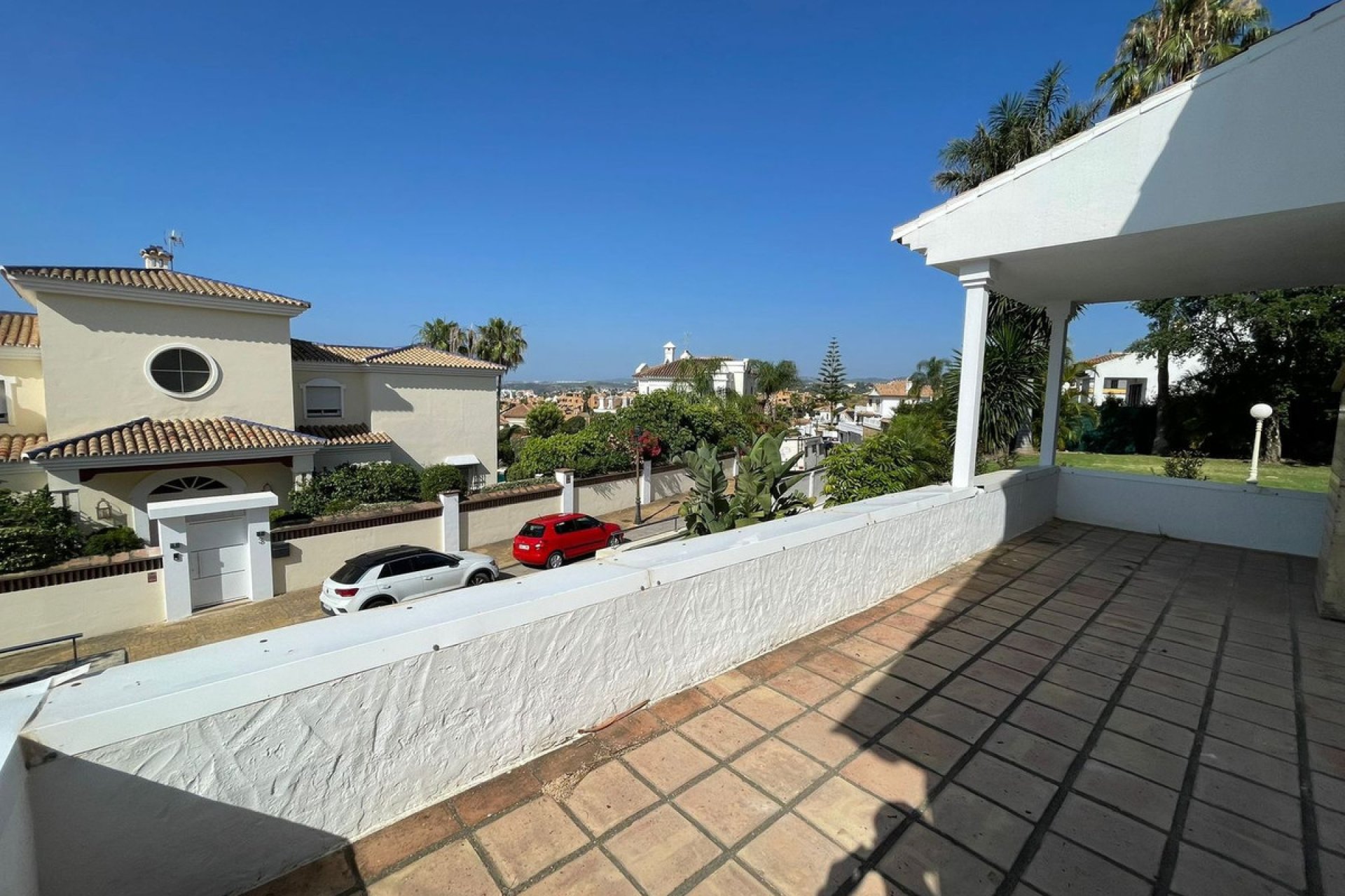 Resale - House - Detached Villa - Estepona - Estepona Centro