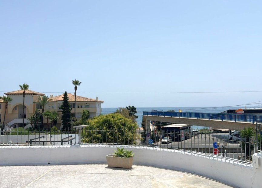 Resale - House - Detached Villa - Estepona - Estepona Centro