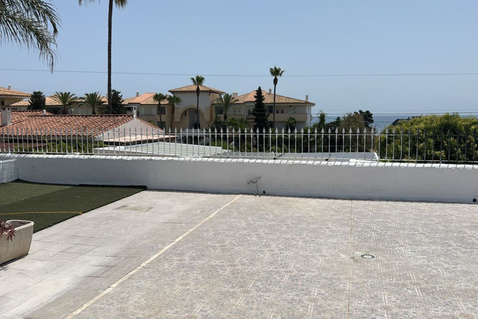 Resale - House - Detached Villa - Estepona - Estepona Centro