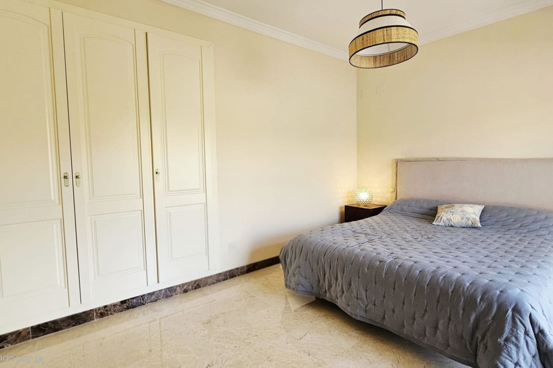 Resale - House - Detached Villa - Estepona - Estepona Centro