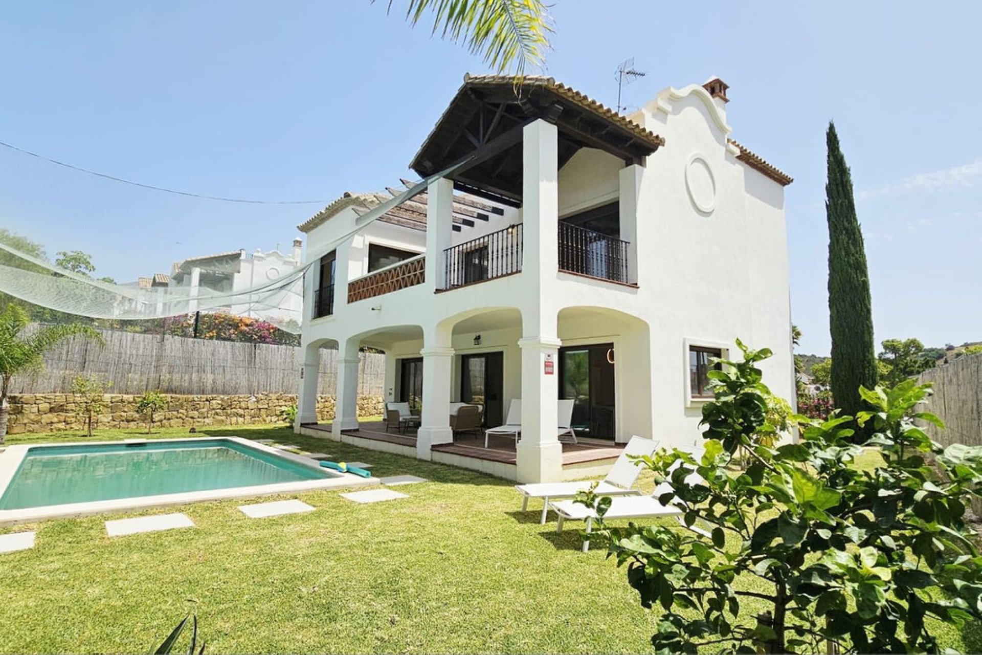 Resale - House - Detached Villa - Estepona - Estepona Centro
