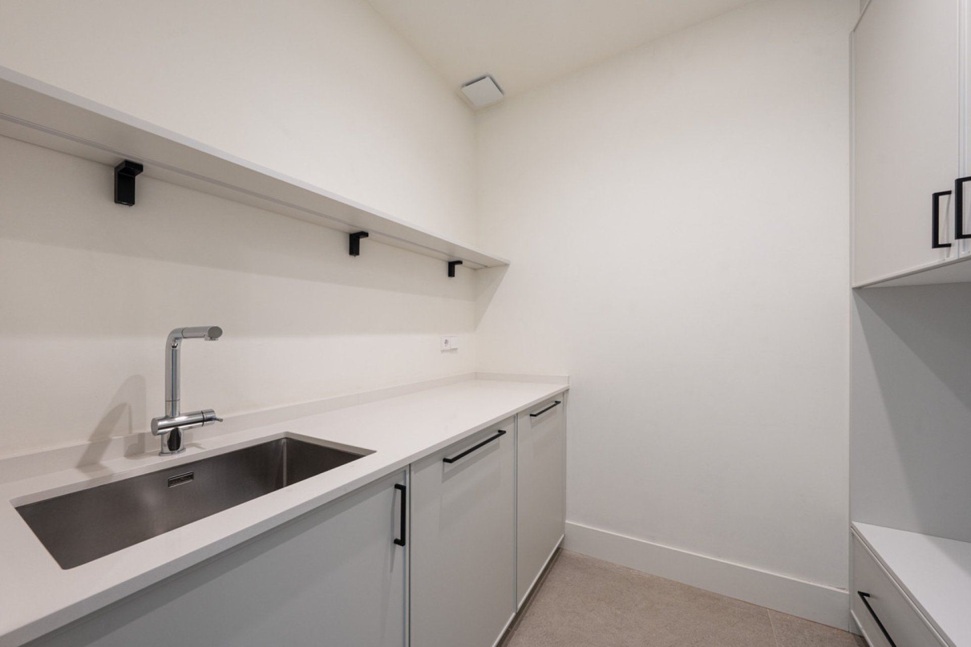 Resale - House - Detached Villa - Estepona - Estepona Centro