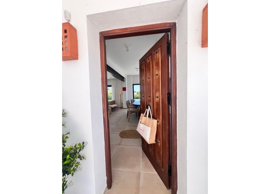 Resale - House - Detached Villa - Estepona - Estepona Centro