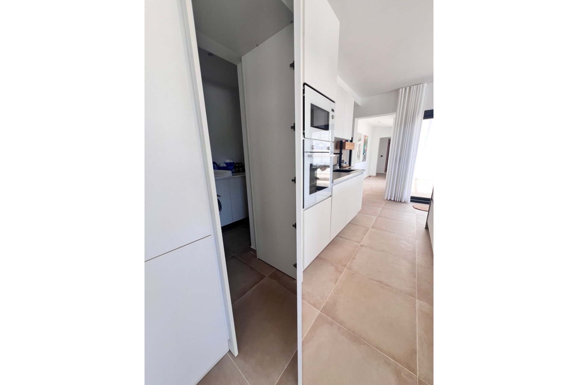 Resale - House - Detached Villa - Estepona - Estepona Centro