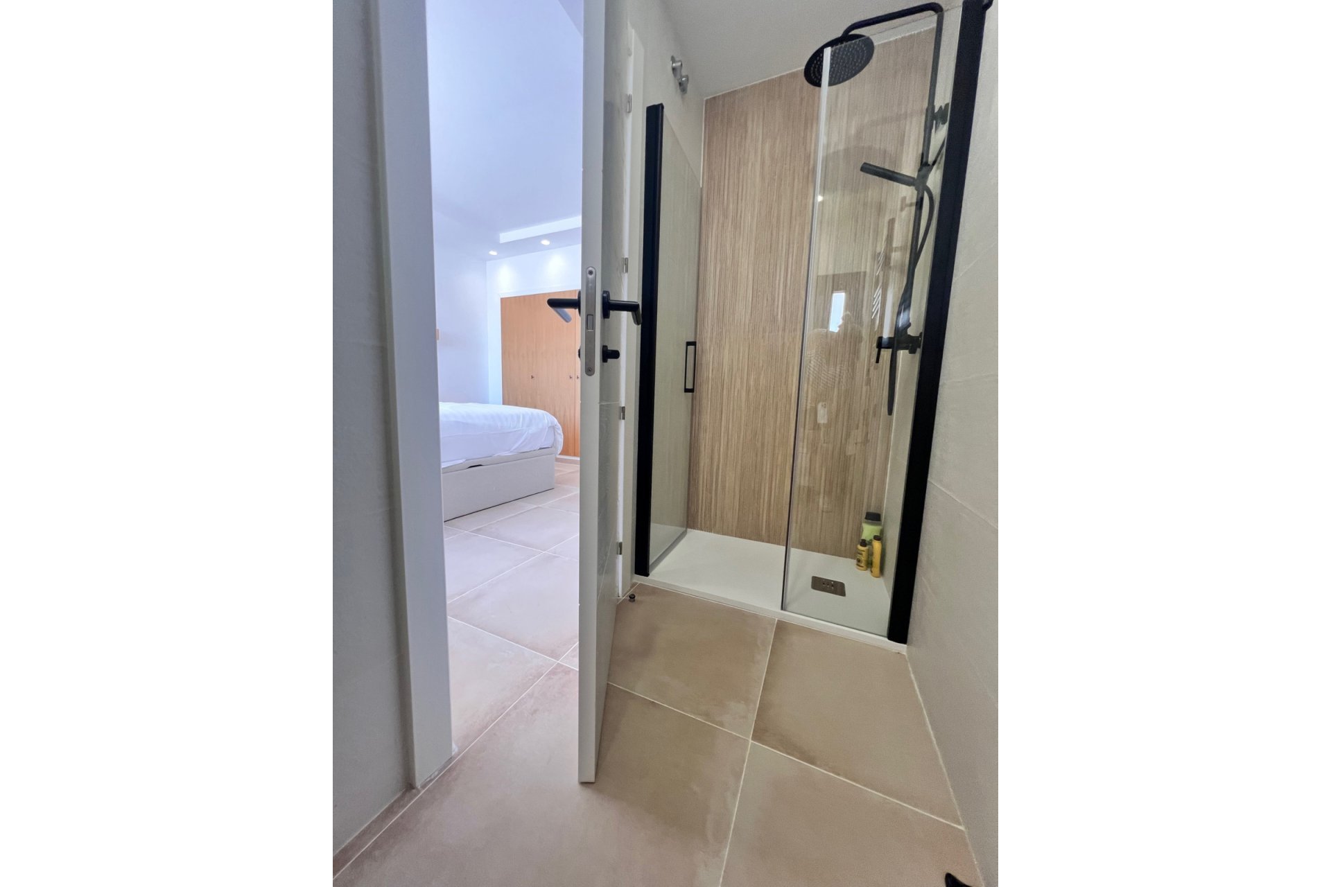 Resale - House - Detached Villa - Estepona - Estepona Centro