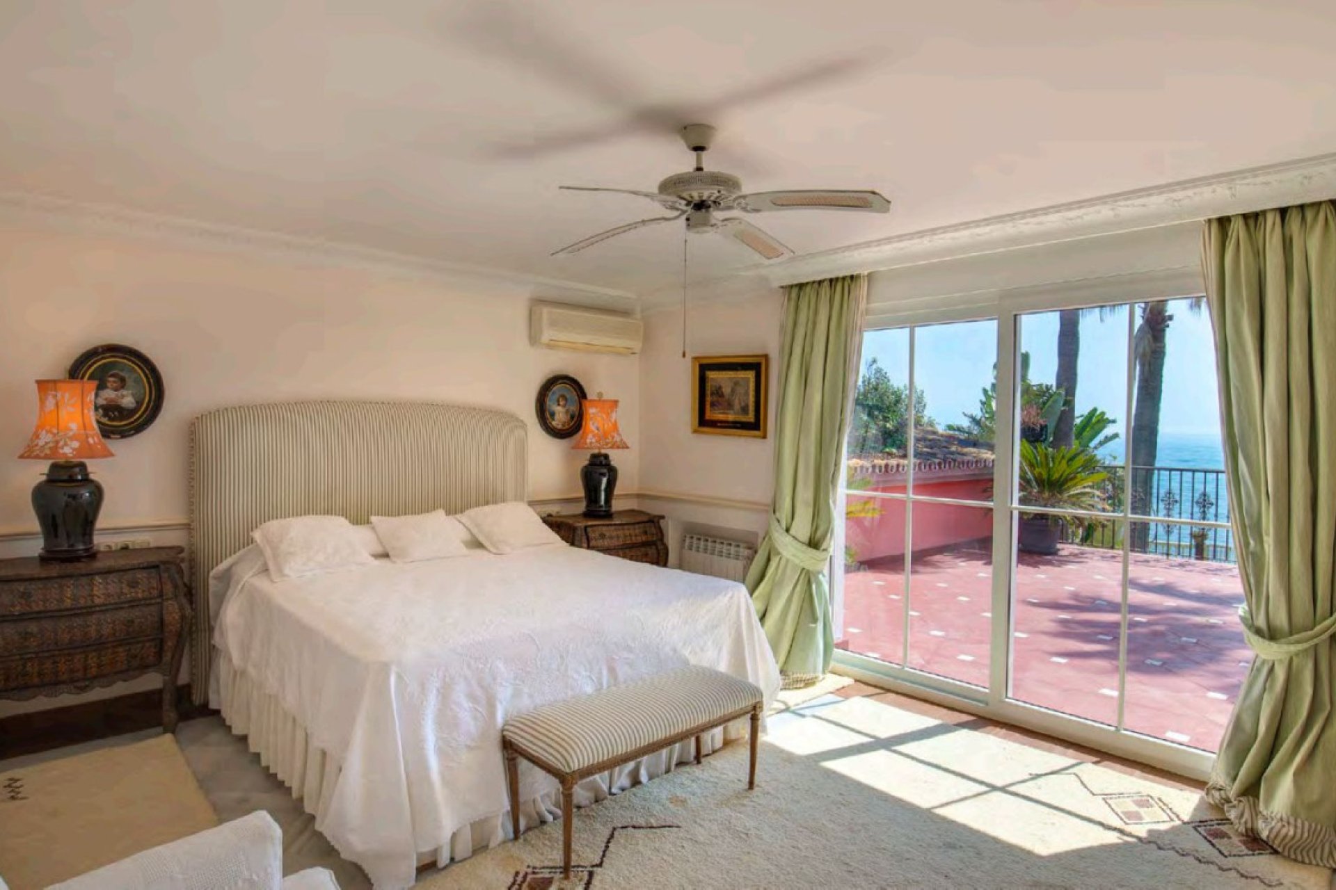 Resale - House - Detached Villa - Estepona - New Golden Mile