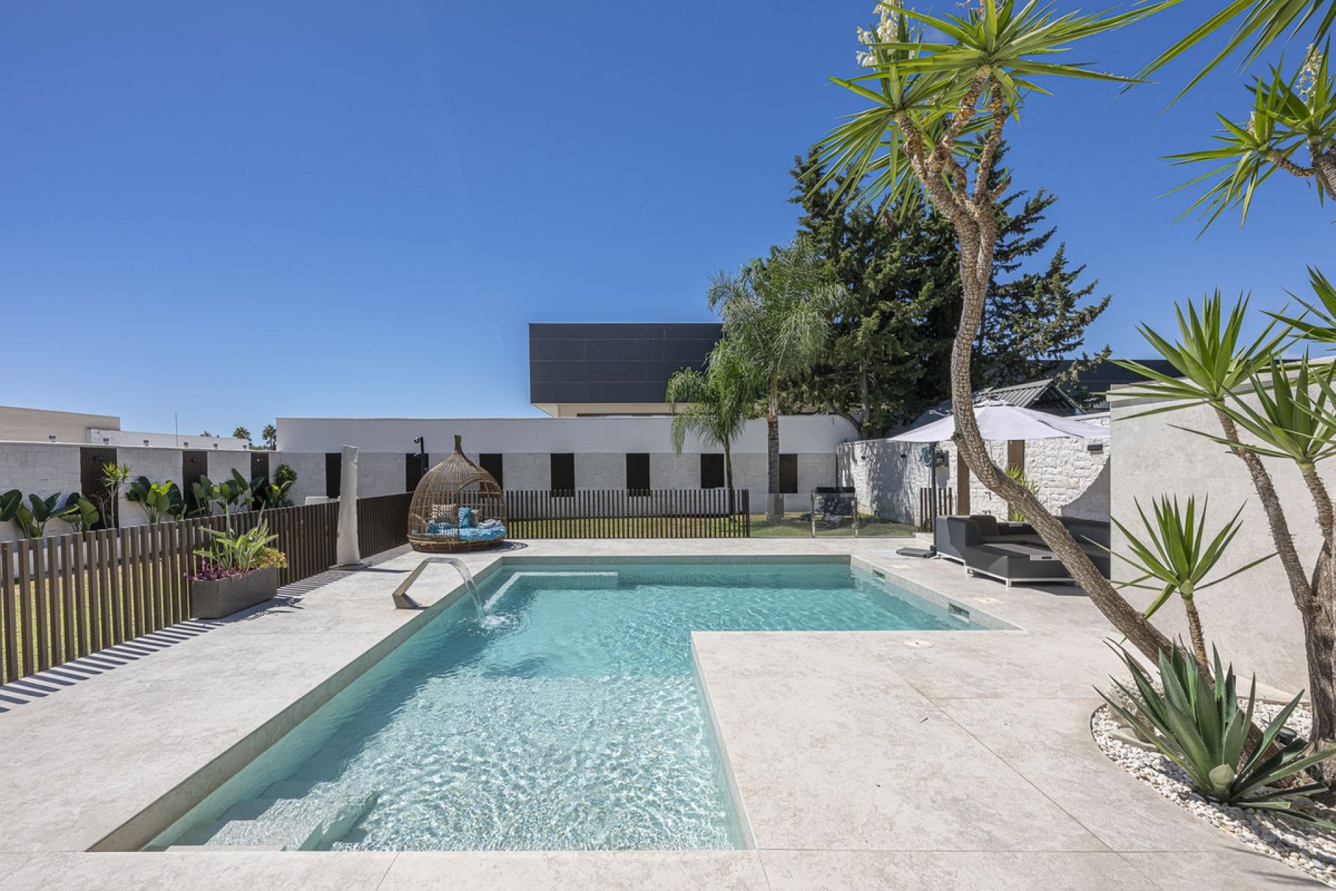 Resale - House - Detached Villa - Estepona - New Golden Mile