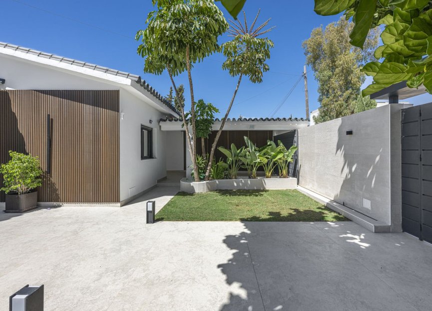 Resale - House - Detached Villa - Estepona - New Golden Mile